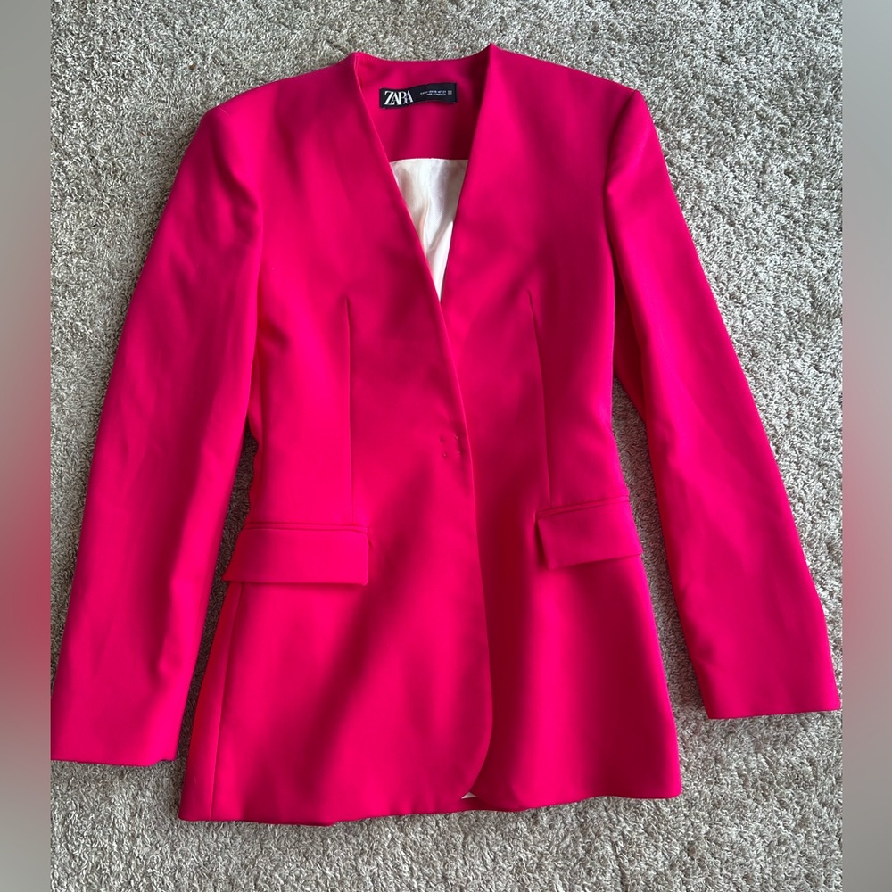 Zara Women's Vibrant Pink Blazer